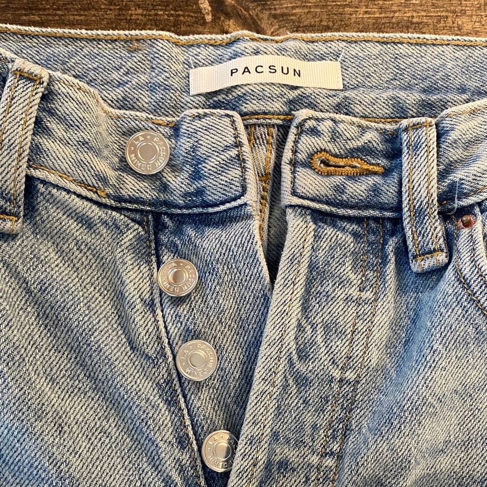 PacSun Light Blue Distressed Boyfriend Jeans - Picture 2 of 8